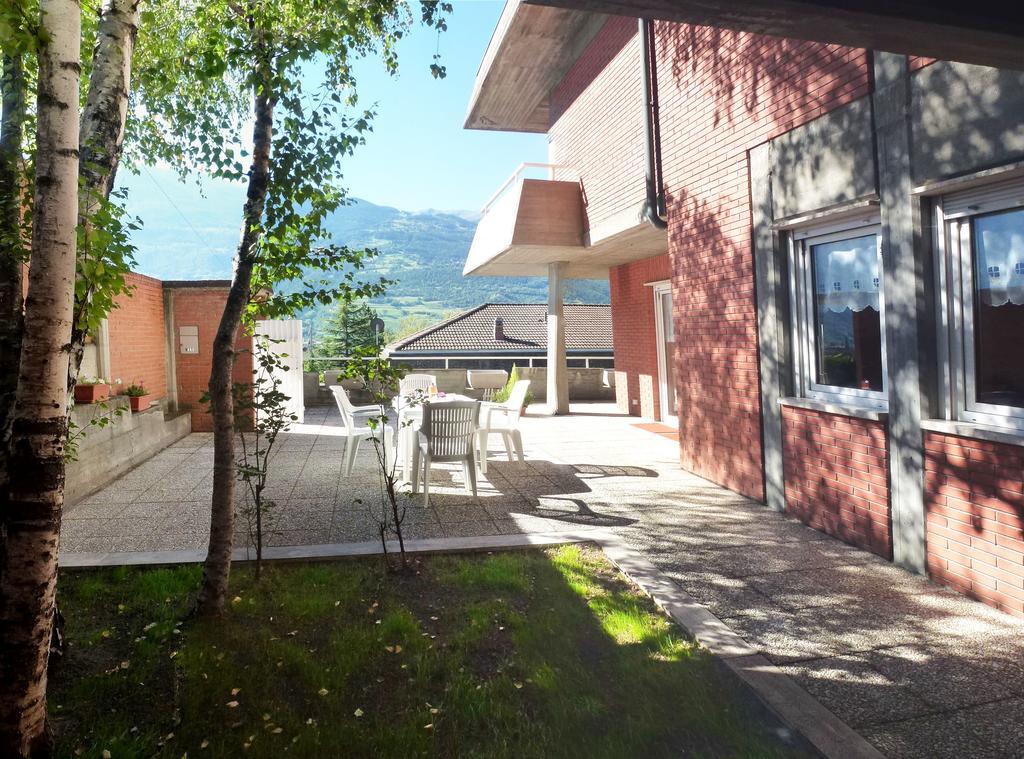 La Betulla Appartamento Confortevole Wifi E Parking Free Aosta Eksteriør billede