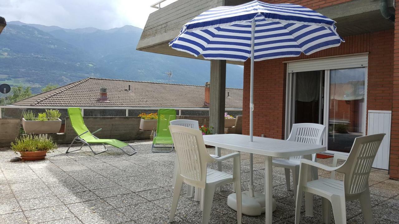 La Betulla Appartamento Confortevole Wifi E Parking Free Aosta Eksteriør billede