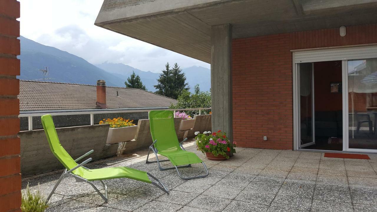 La Betulla Appartamento Confortevole Wifi E Parking Free Aosta Eksteriør billede